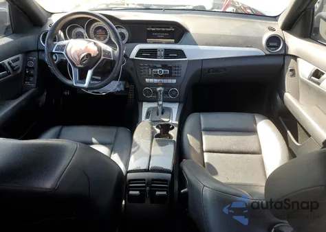 2013 Mercedes-Benz C 250 from USA, damaged, VIN WDDGF4HB5DA759307